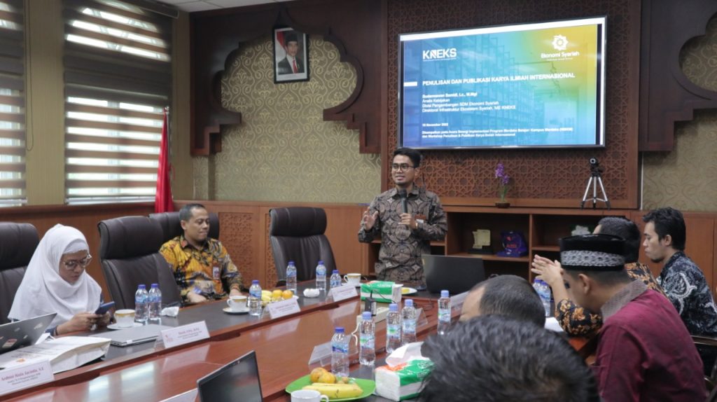 Whorksop Publikasi Ilmiah